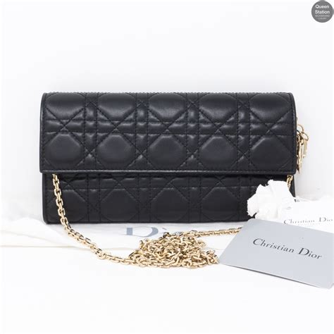 lady dior wallet on chain.